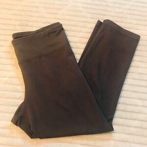 Under Armour Perfect Tight Capri Charcoal Gray Leggings Women’s size xs